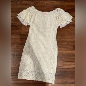 White lace dress